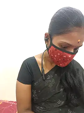 Snapshot of Tamil_Yalini12 chatting on November 23, 1:11 pm Tamil Yalini12 online show from November 23, 1:11 pm