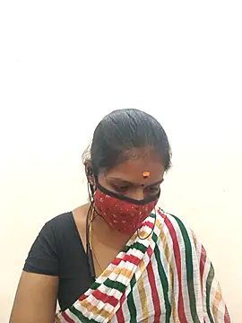 Snapshot of Tamil_Yalini12 chatting on December 1, 4:17 am Tamil Yalini12 online show from December 1, 4:17 am