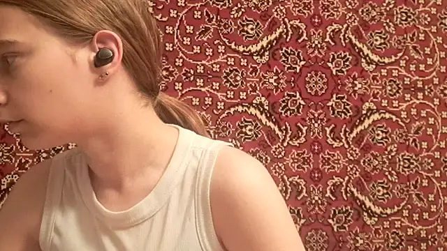 Snapshot of ivetabloom chatting on September 28, 4:12 pm ivetabloom online show from September 28, 4:12 pm