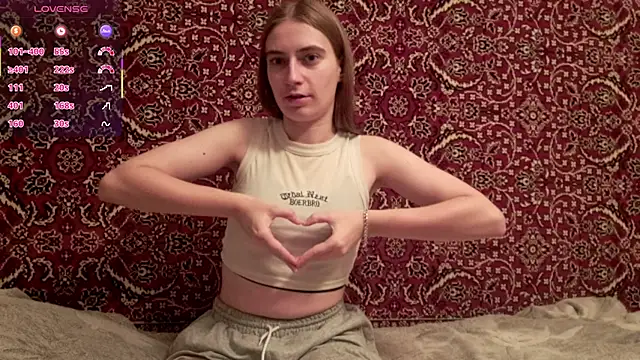 Snapshot of ivetabloom chatting on November 11, 8:09 pm ivetabloom online show from November 11, 8:09 pm