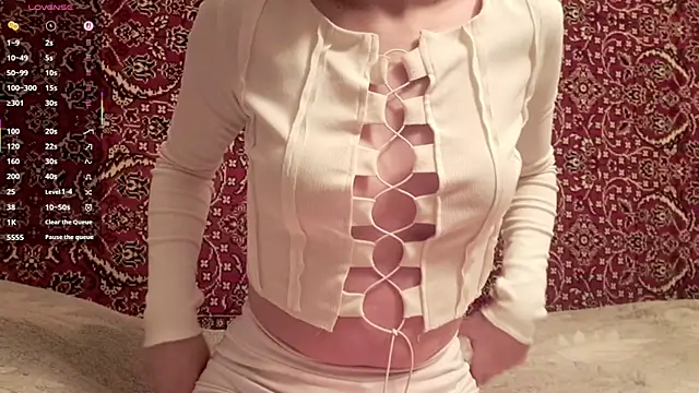 Snapshot of ivetabloom chatting on December 5, 7:21 pm ivetabloom online show from December 5, 7:21 pm