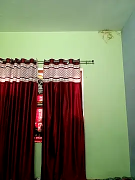 Snapshot of School_medam chatting on November 1, 10:39 am School medam online show from November 1, 10:39 am