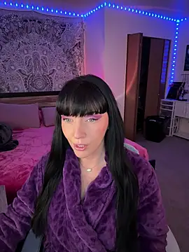 Snapshot of MaciiMayy chatting on March 26, 7:19 pm MaciiMayy online show from March 26, 7:19 pm