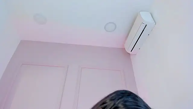 Snapshot of miia_blaze chatting on October 24, 6:37 pm miia blaze online show from October 24, 6:37 pm