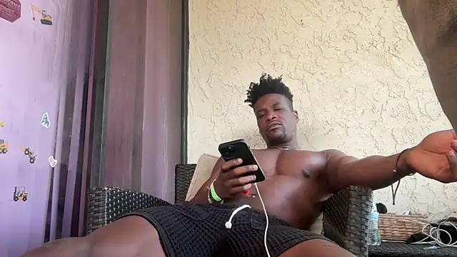 MrDaddyBlackNi9e online show from October 27, 11:58 am