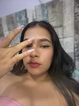 Snapshot of Valery_lux16 chatting on May 10, 3:39 pm Valery lux16 online show from May 10, 3:39 pm
