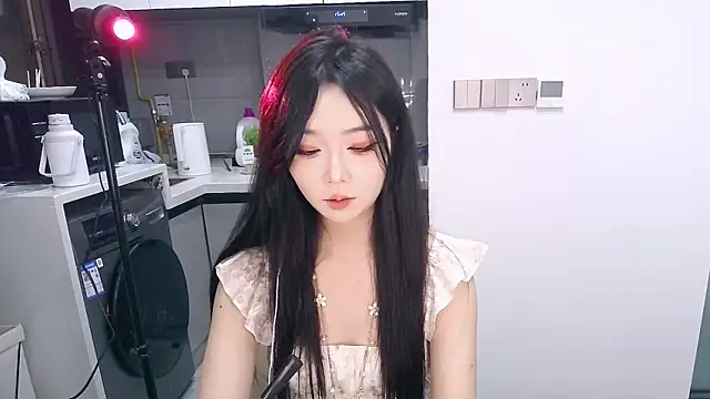 Snapshot of Miao-Maimiao chatting on September 23, 3:04 pm Miao-Maimiao online show from September 23, 3:04 pm