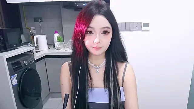 Snapshot of Miao-Maimiao chatting on October 11, 4:05 pm Miao-Maimiao online show from October 11, 4:05 pm