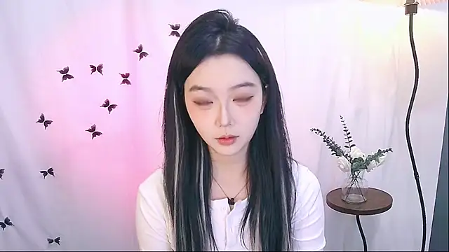 Snapshot of Miao-Maimiao chatting on November 29, 1:14 pm Miao-Maimiao online show from November 29, 1:14 pm