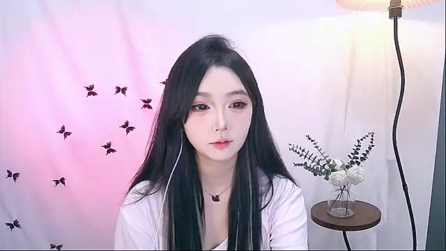 Snapshot of Miao-Maimiao chatting on December 1, 1:05 pm Miao-Maimiao online show from December 1, 1:05 pm