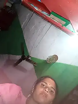 Snapshot of Cuty_sunena chatting on November 18, 10:31 am Cuty sunena online show from November 18, 10:31 am