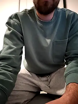 Snapshot of AD_Vu chatting on December 2, 4:35 pm AD Vu online show from December 2, 4:35 pm