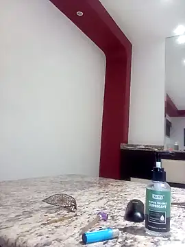 transreyna online show from March 2, 3:34 am