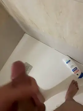 Snapshot of geilerbigdick02 chatting on November 22, 2:38 pm geilerbigdick02 online show from November 22, 2:38 pm