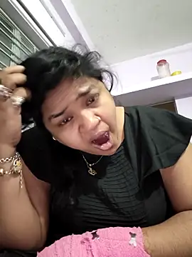 Deborbhavi222 online show from February 14, 12:46 pm