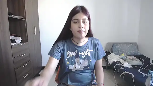 Snapshot of Mirage_Sertori chatting on April 30, 8:57 pm Mirage Sertori online show from April 30, 8:57 pm