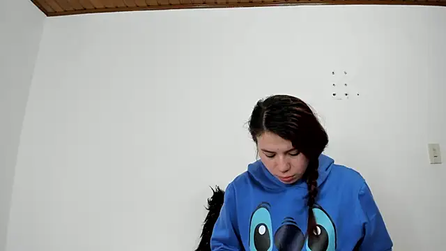 Snapshot of Valen_tina chatting on October 4, 12:14 pm Valen tina online show from October 4, 12:14 pm
