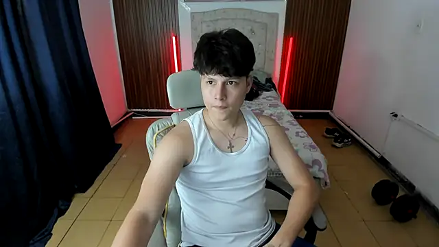 daniel leon online show from May 21, 6:48 pm