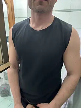 giovan2020 online show from March 8, 10:46 pm