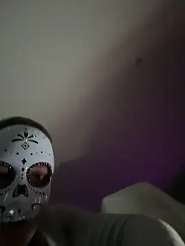 Snapshot of alva7645 chatting on November 18, 2:28 am alva7645 online show from November 18, 2:28 am