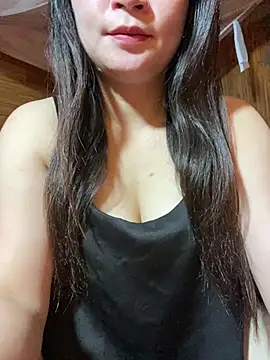 violet-00 online show from May 15, 11:01 pm