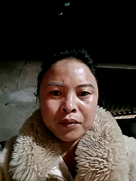 xuxulovezz online show from February 1, 12:42 am