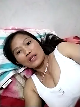 Snapshot of abigail-00 chatting on October 4, 11:52 am abigail-00 online show from October 4, 11:52 am