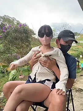 Snapshot of helen-my chatting on November 10, 7:51 am helen-my online show from November 10, 7:51 am