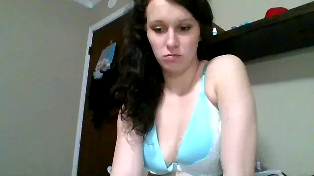 brunettebabexo3 online show from February 18, 11:01 pm