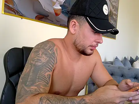 maximus888A online show from June 5, 7:47 am