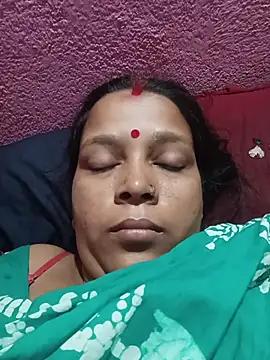 Snapshot of reya743 chatting on November 14, 10:07 pm reya743 online show from November 14, 10:07 pm