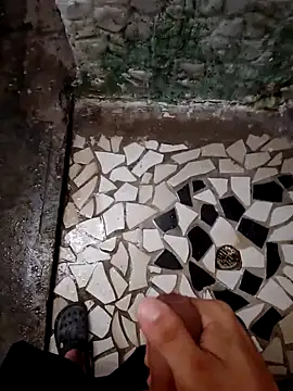 Snapshot of SALCEDO_041198 chatting on December 22, 12:24 pm SALCEDO 041198 online show from December 22, 12:24 pm