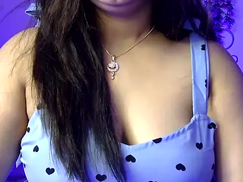 Aaliya02 online show from April 9, 3:17 am