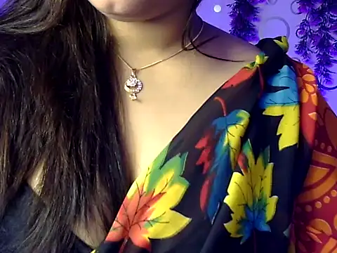 Aaliya02 online show from April 10, 11:48 am