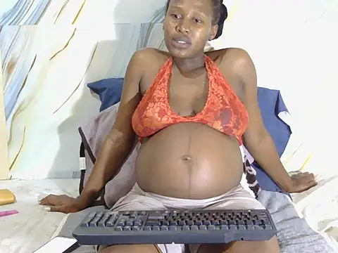 l4 love online show from October 10, 8:08 pm