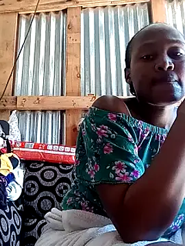 l4 love online show from March 28, 10:15 am