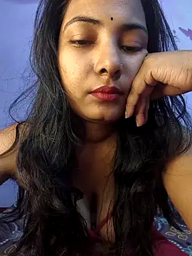 Snapshot of Geri405 chatting on December 4, 9:40 am Geri405 online show from December 4, 9:40 am