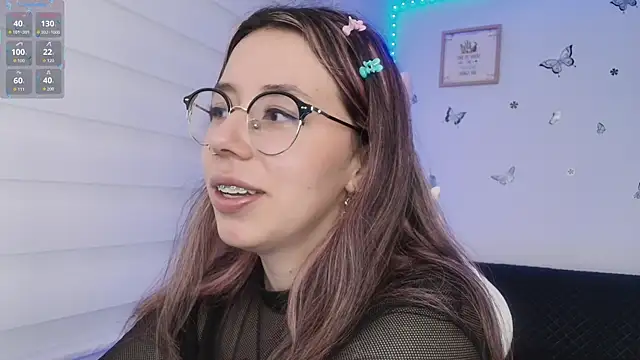 Snapshot of sweettvera chatting on September 25, 10:41 am sweettvera online show from September 25, 10:41 am