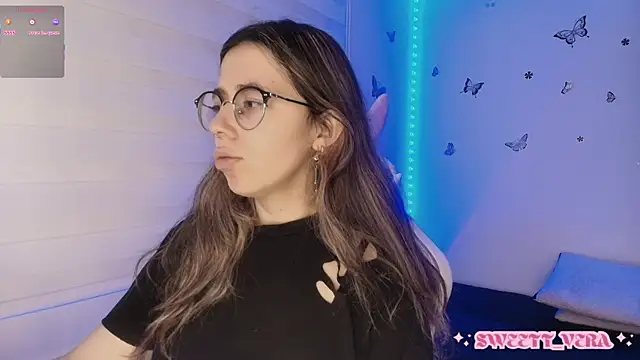 Snapshot of sweettvera chatting on October 23, 10:03 am sweettvera online show from October 23, 10:03 am