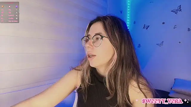 Snapshot of sweettvera chatting on October 24, 10:00 am sweettvera online show from October 24, 10:00 am