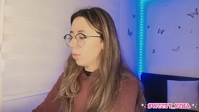 Snapshot of sweettvera chatting on October 30, 10:06 am sweettvera online show from October 30, 10:06 am