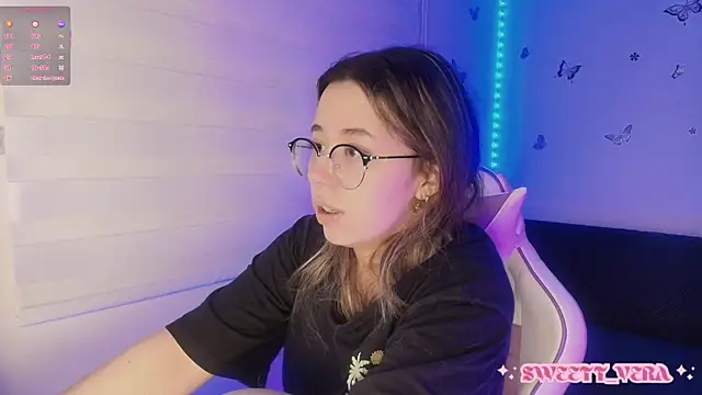 Snapshot of sweettvera chatting on November 6, 5:30 am sweettvera online show from November 6, 5:30 am