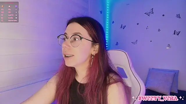 Snapshot of sweettvera chatting on November 11, 10:04 am sweettvera online show from November 11, 10:04 am