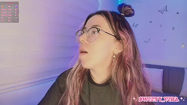 Snapshot of sweettvera chatting on November 23, 1:11 pm sweettvera online show from November 23, 1:11 pm