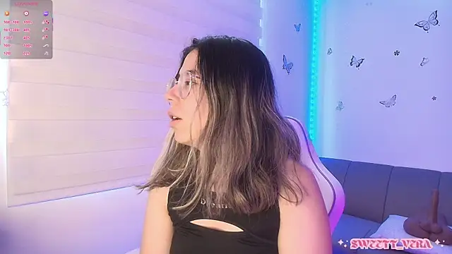 Snapshot of sweettvera chatting on April 23, 12:51 pm sweettvera online show from April 23, 12:51 pm