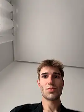 jorgeereyy online show from March 3, 3:40 pm