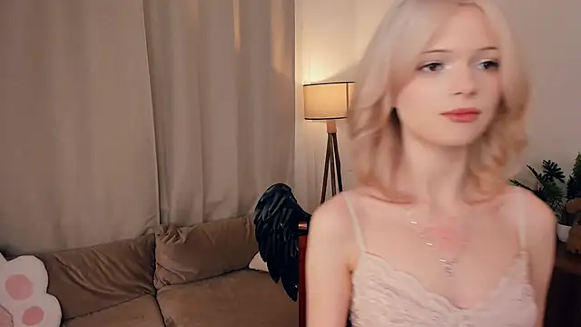 LaureMestler online show from February 19, 9:16 am