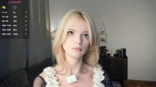 LaureMestler online show from March 14, 10:32 am