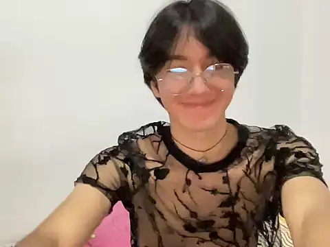 Matti Mendez  online show from October 9, 5:11 pm