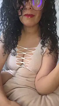 LondonHilton online show from May 21, 6:37 pm